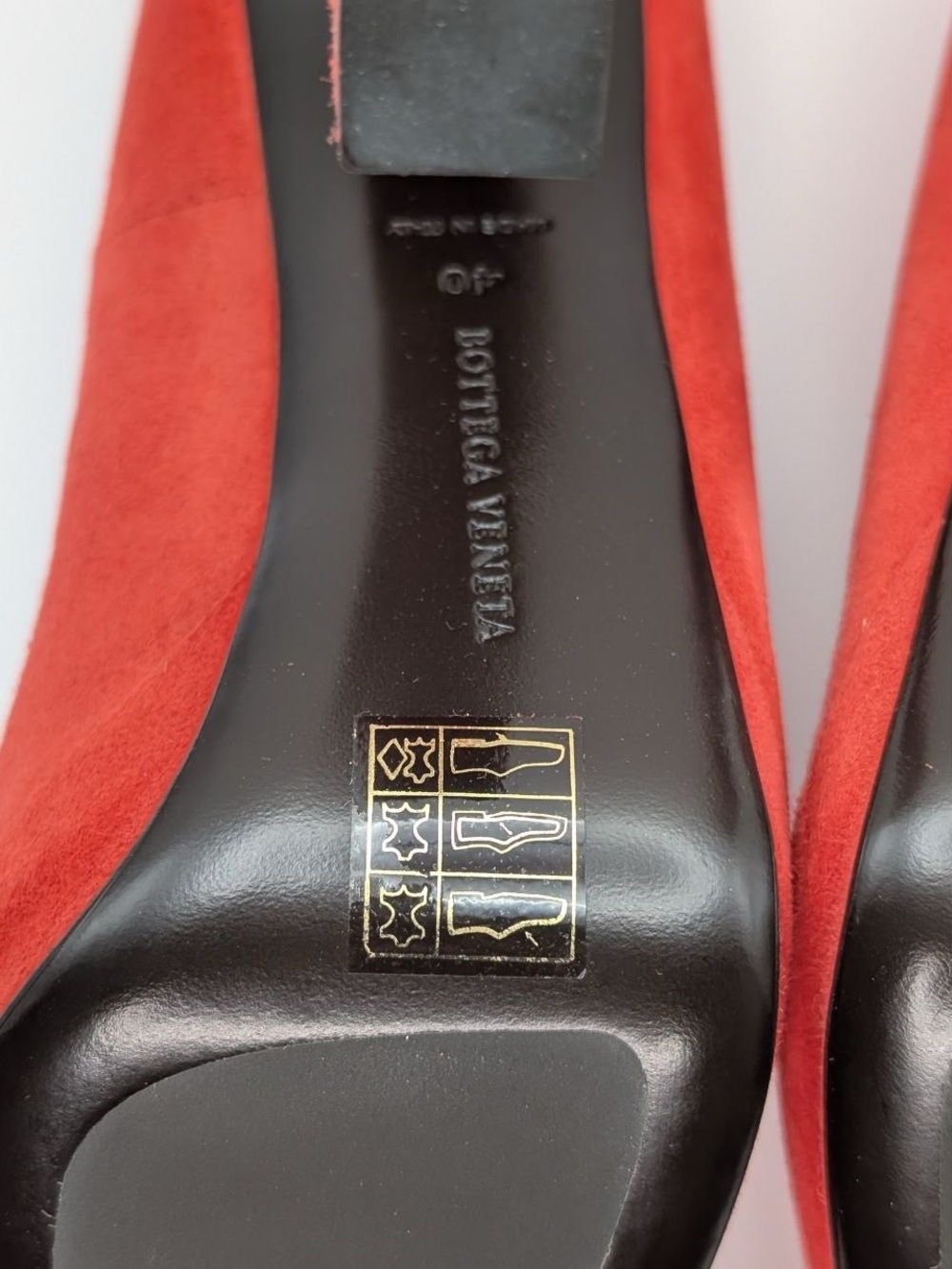 NWT Bottega Veneta Red Suede Platform High Heel Pumps Size 40 US 10 New in Box - Picture 13 of 16